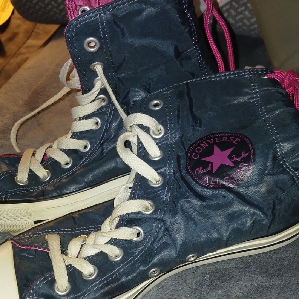 Converse High-Tops Slouchy Chuck Taylors Vintage